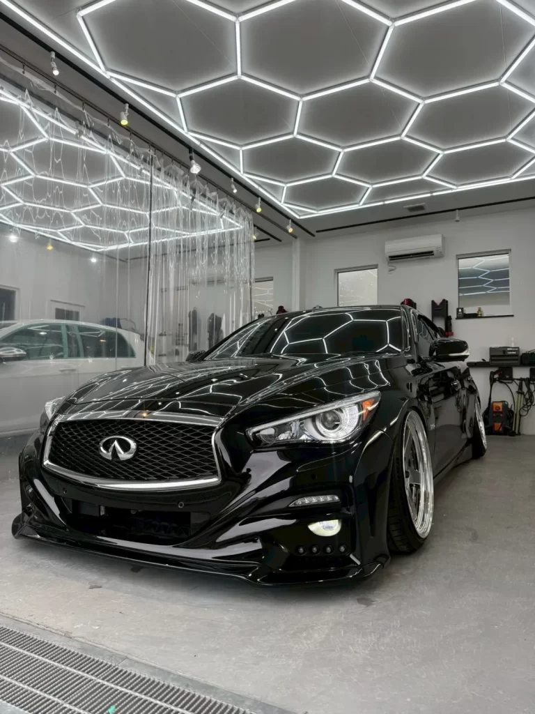 【日産 スカイライン】ファインラボ オリジナルセラミック＋徹底研磨＋ウィンドウ全面コーティング＆水垢油膜除去施工