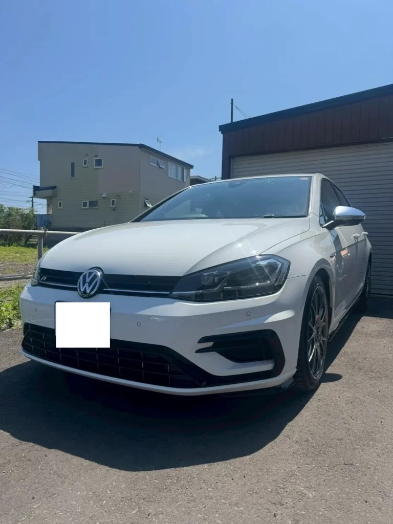 【フォルクスワーゲン ゴルフR】ファインラボ セラミックウルトラ＋徹底研磨＋ウィンドウ全面コーティング＆水垢油膜除去施工