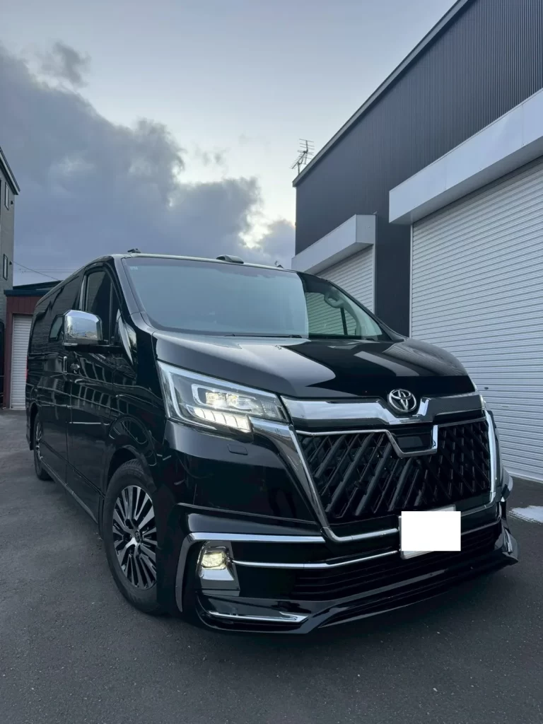 【トヨタ グランエース】ファインラボ ポールダルトン コーティング施工