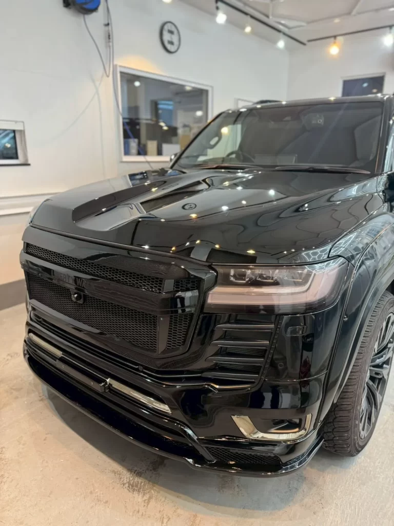 【トヨタ ランドクルーザー300】ファインラボ セラミックウルトラ+オリジナルセラミックコーティング施工事例