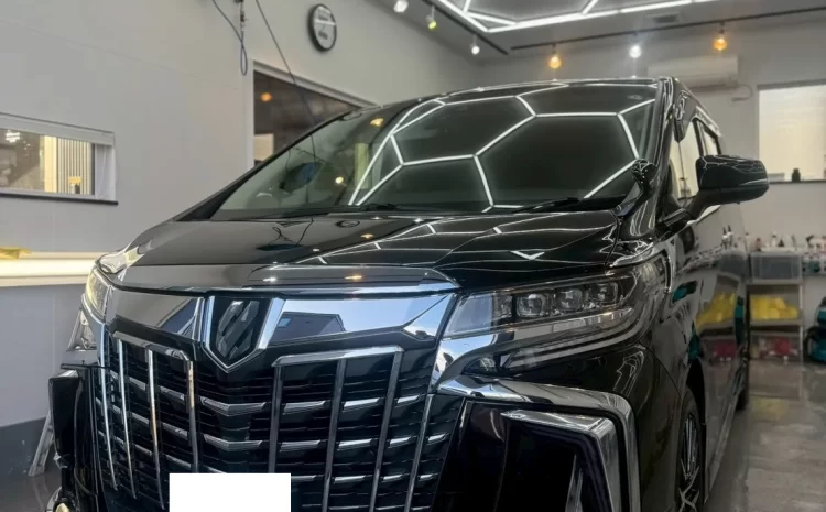 【トヨタ アルファード】プレミアム手洗い洗車